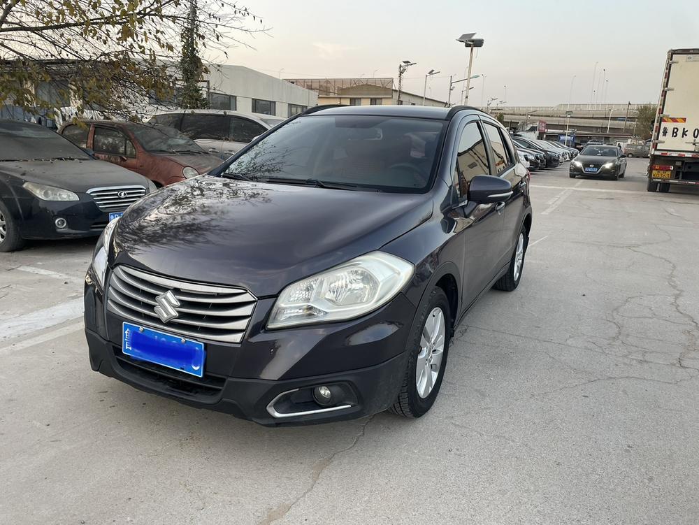 Suzuki S-Cross