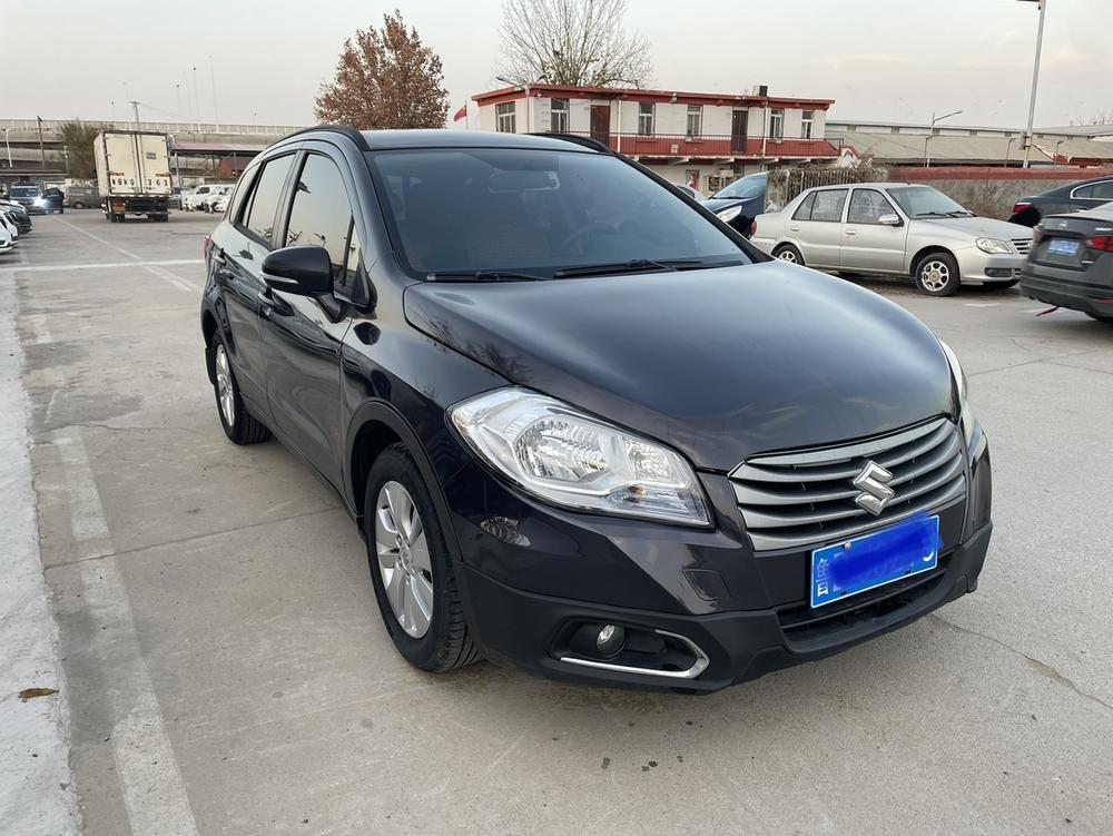 Suzuki S-Cross