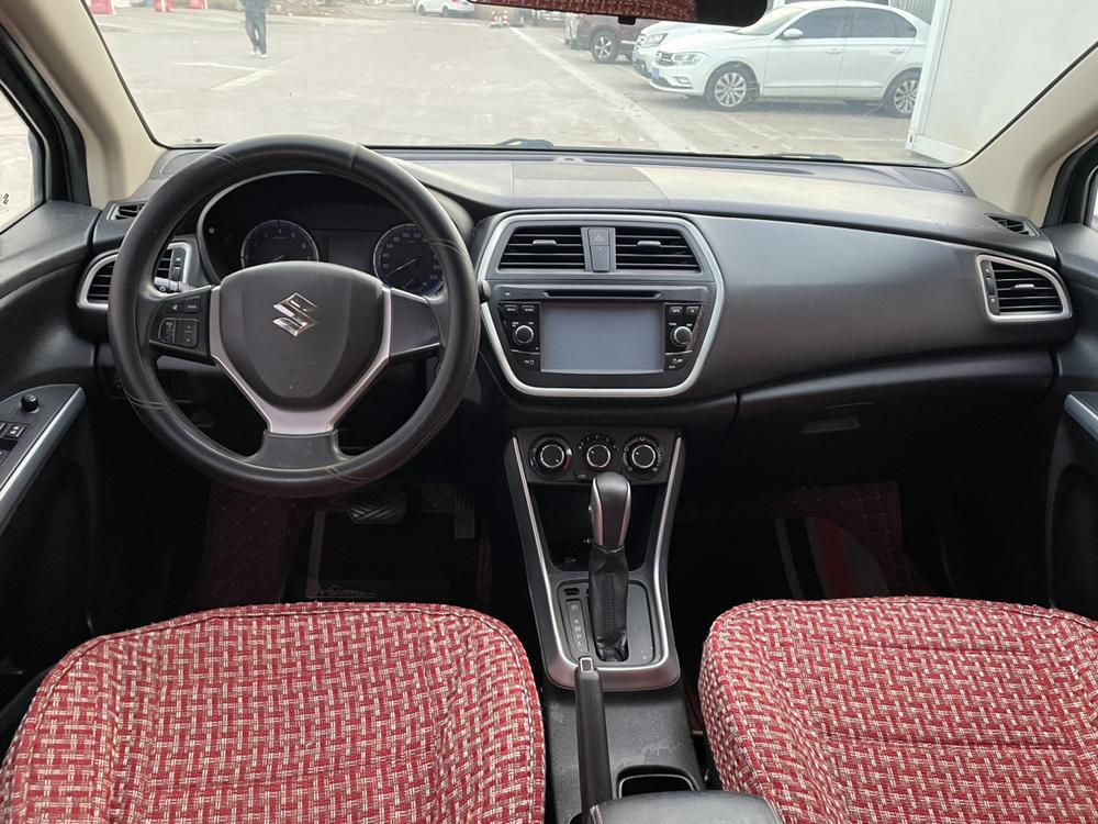 Suzuki S-Cross