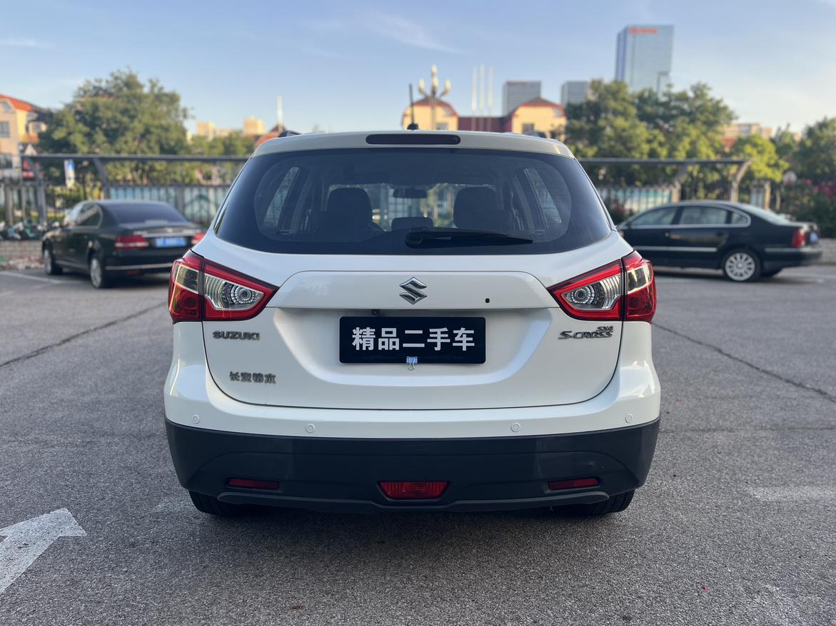 Suzuki S-Cross