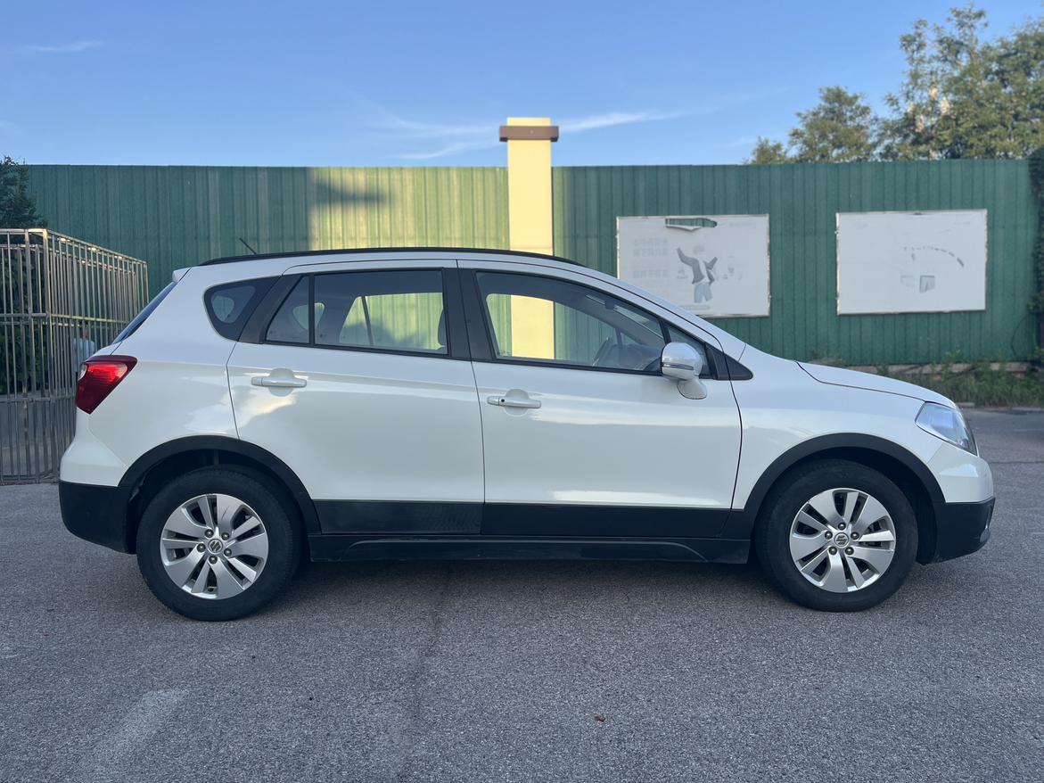Suzuki S-Cross
