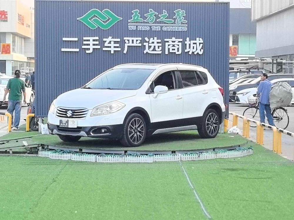 Suzuki S-Cross