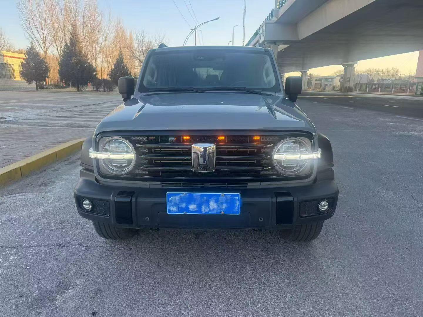 Tank Tank 300