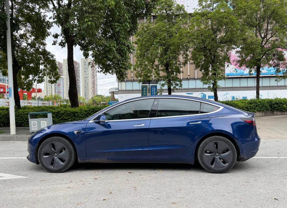 Tesla Model 3 (Import)
