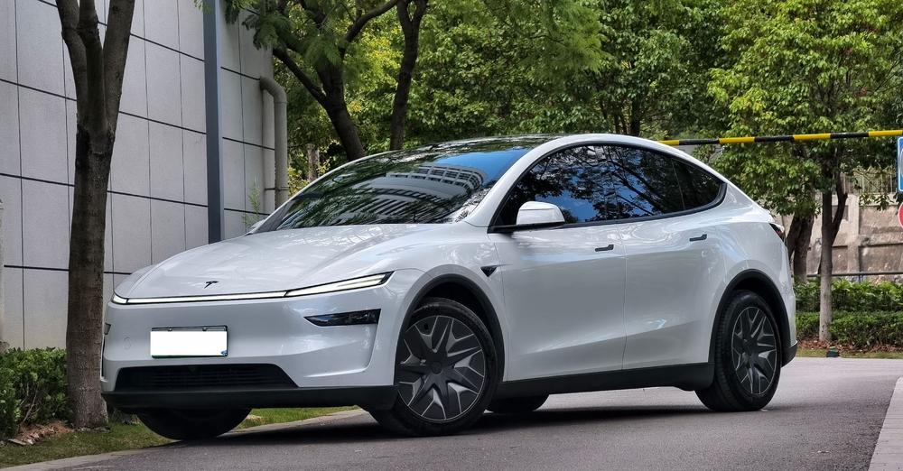Tesla Model Y L