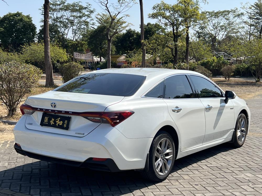 Toyota Avalon