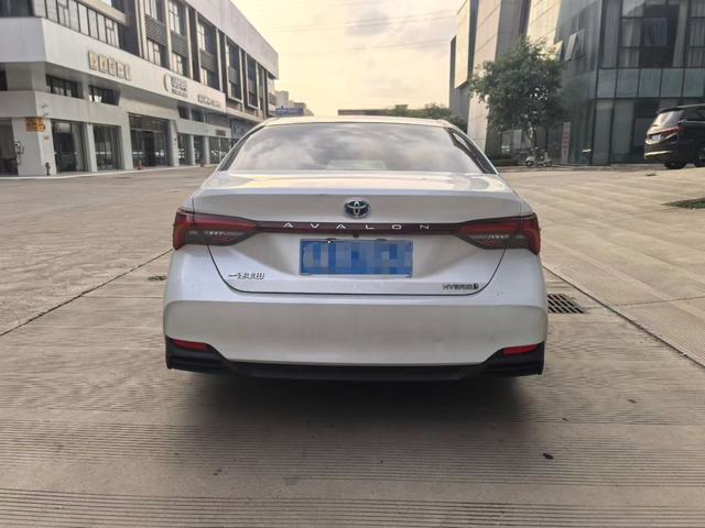 Toyota Avalon