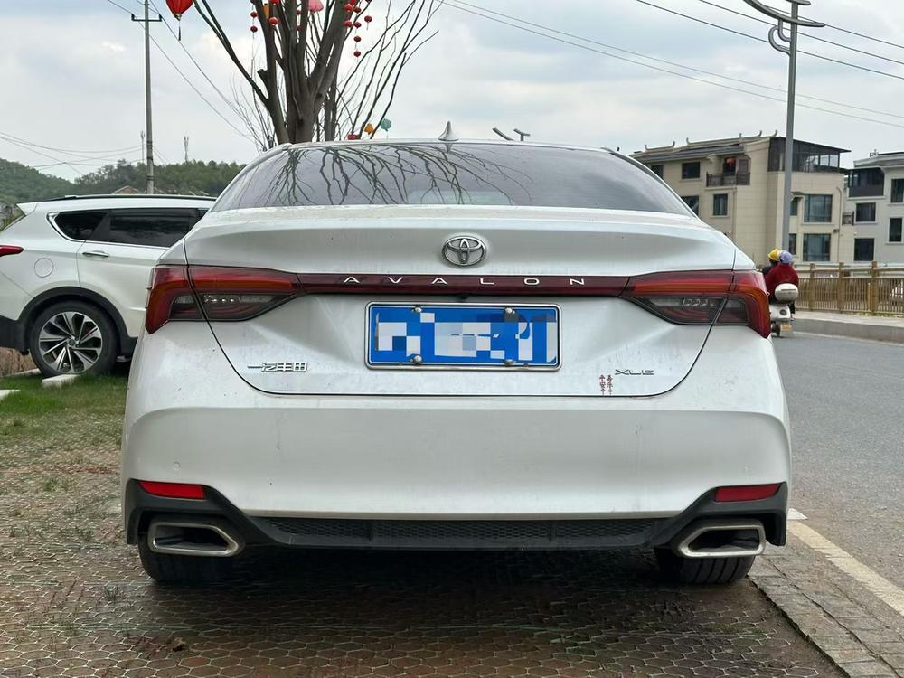 Toyota Avalon