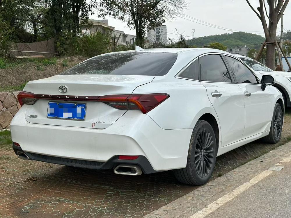 Toyota Avalon