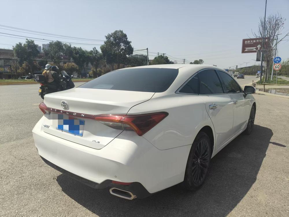 Toyota Avalon