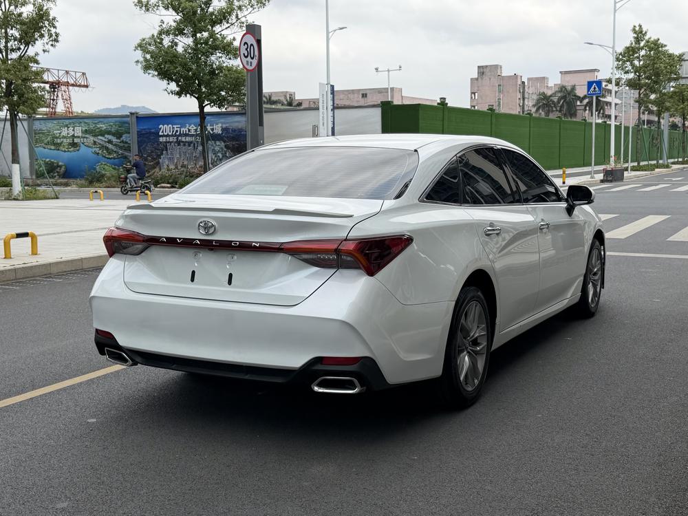 Toyota Avalon