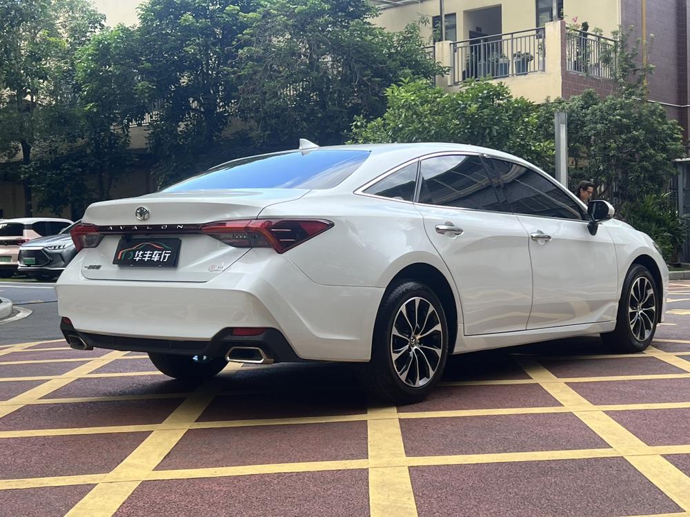 Toyota Avalon