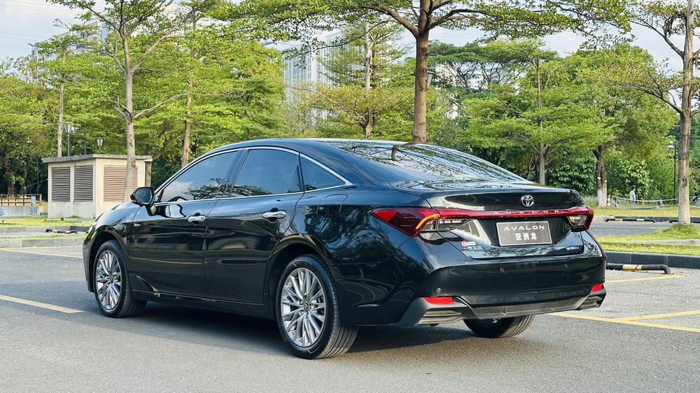 Toyota Avalon