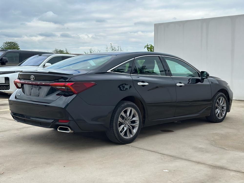 Toyota Avalon