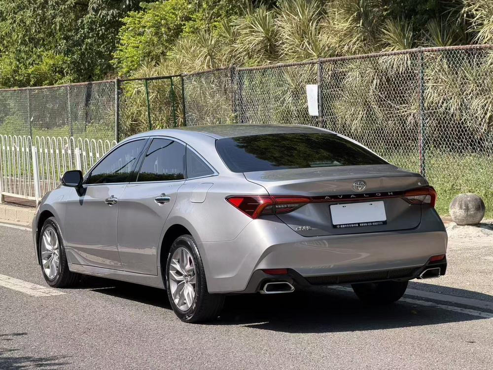 Toyota Avalon