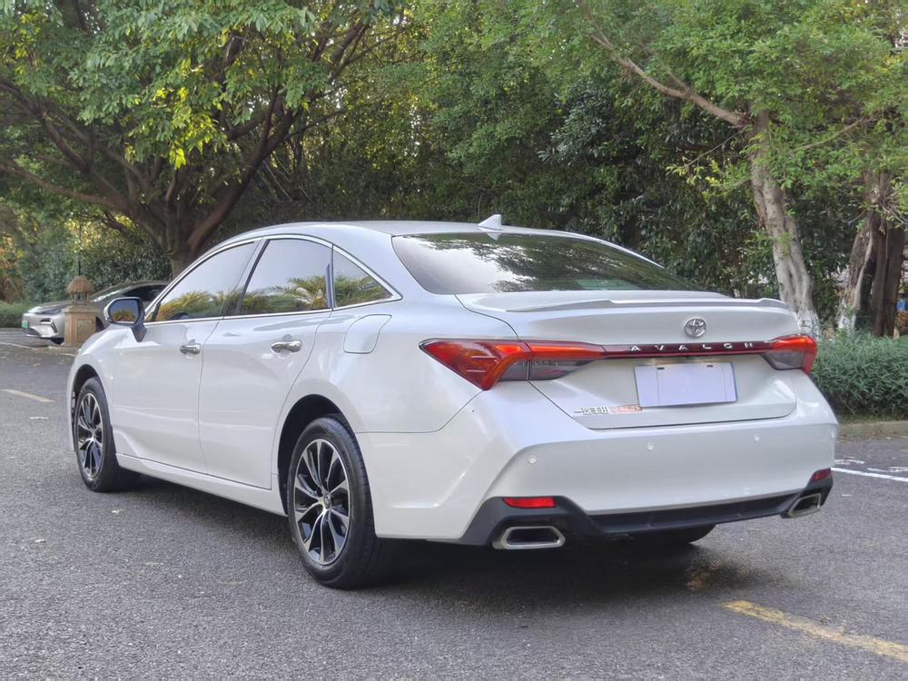 Toyota Avalon