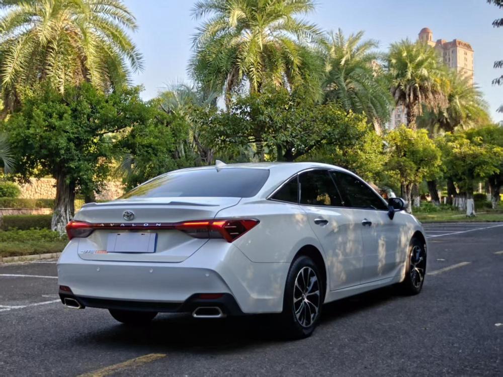 Toyota Avalon