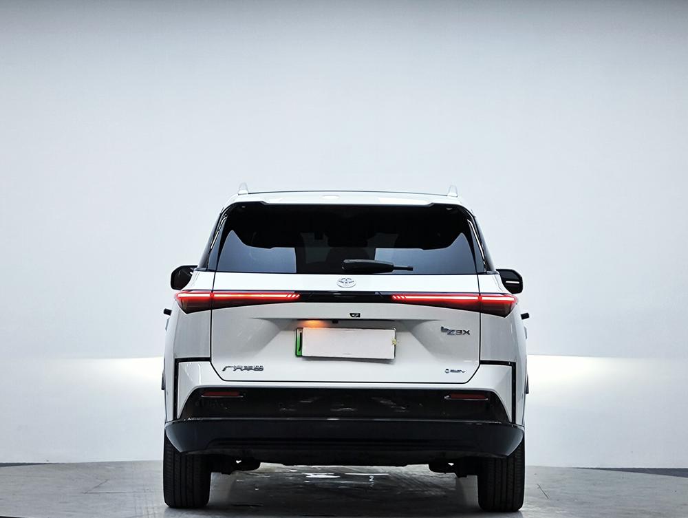 Toyota Bozhi 3X