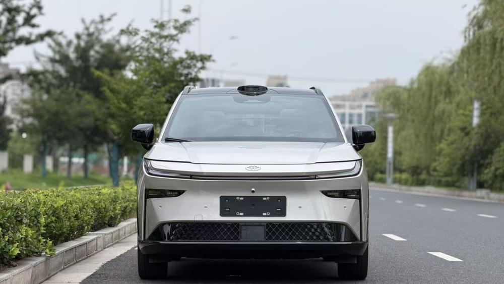 Toyota Bozhi 3X