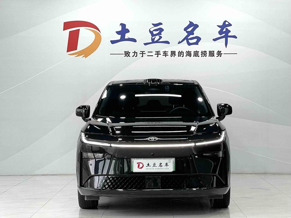 Toyota Bozhi 3X
