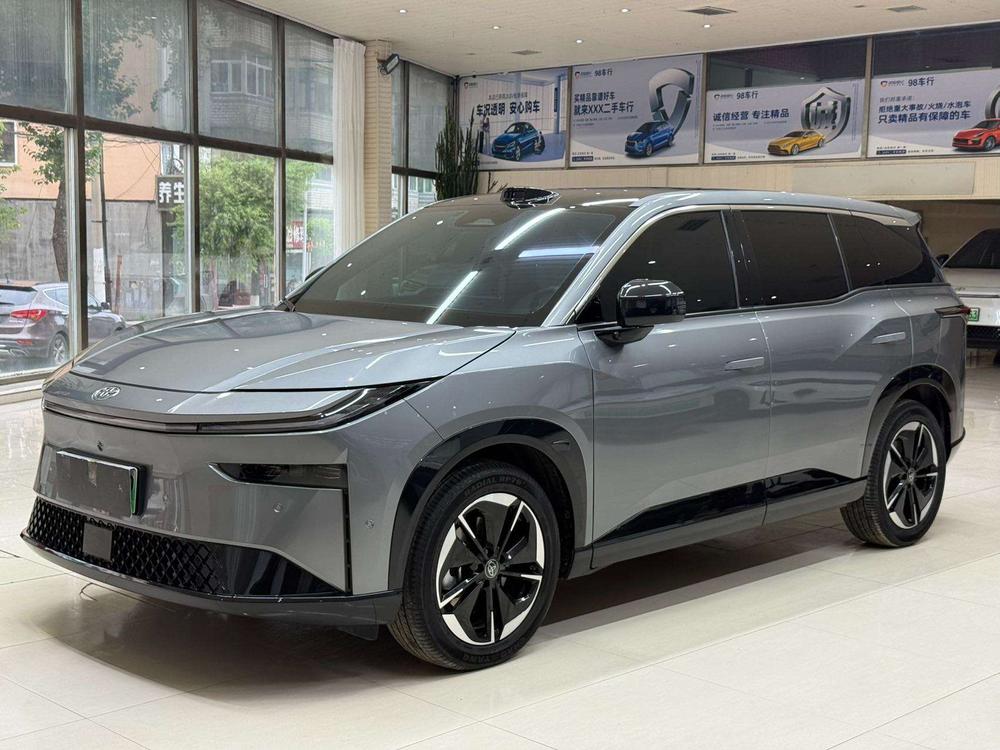 Toyota Bozhi 3X