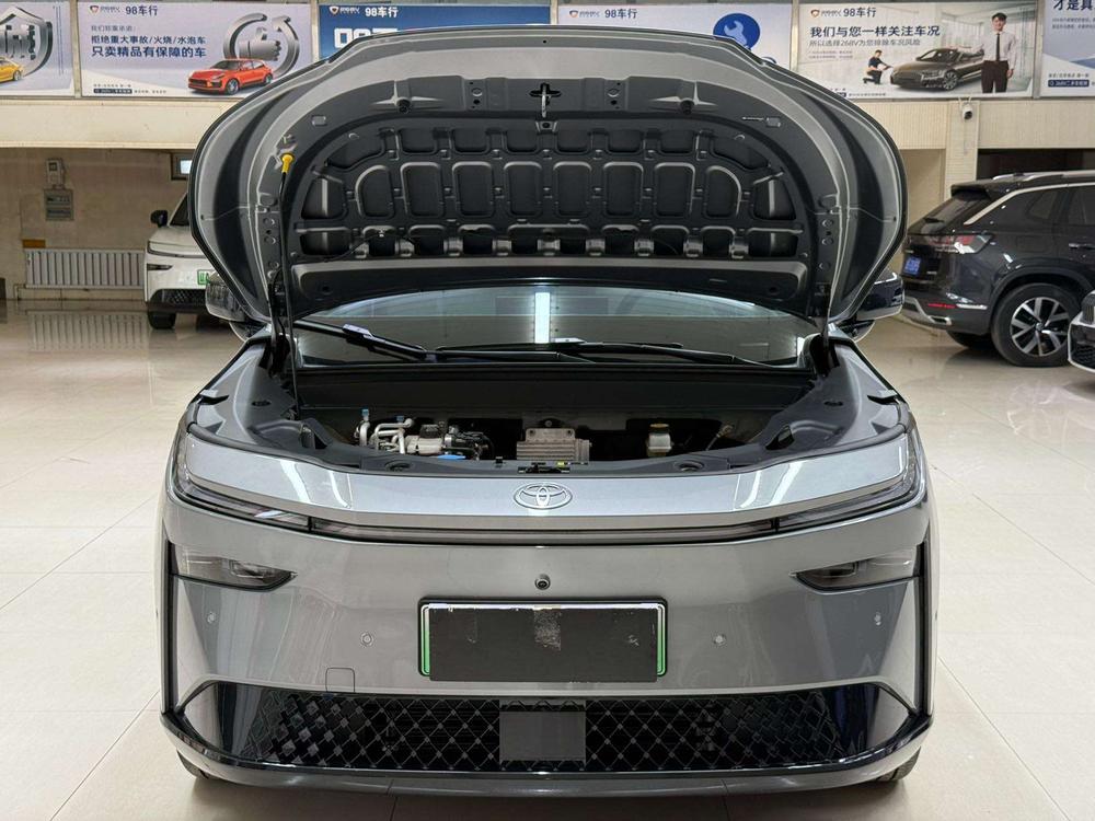 Toyota Bozhi 3X