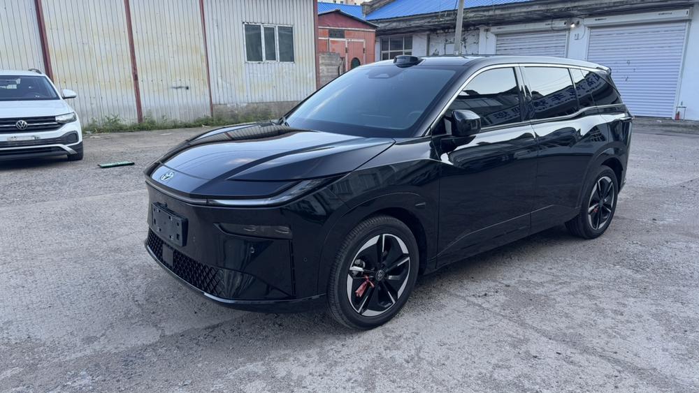 Toyota Bozhi 3X