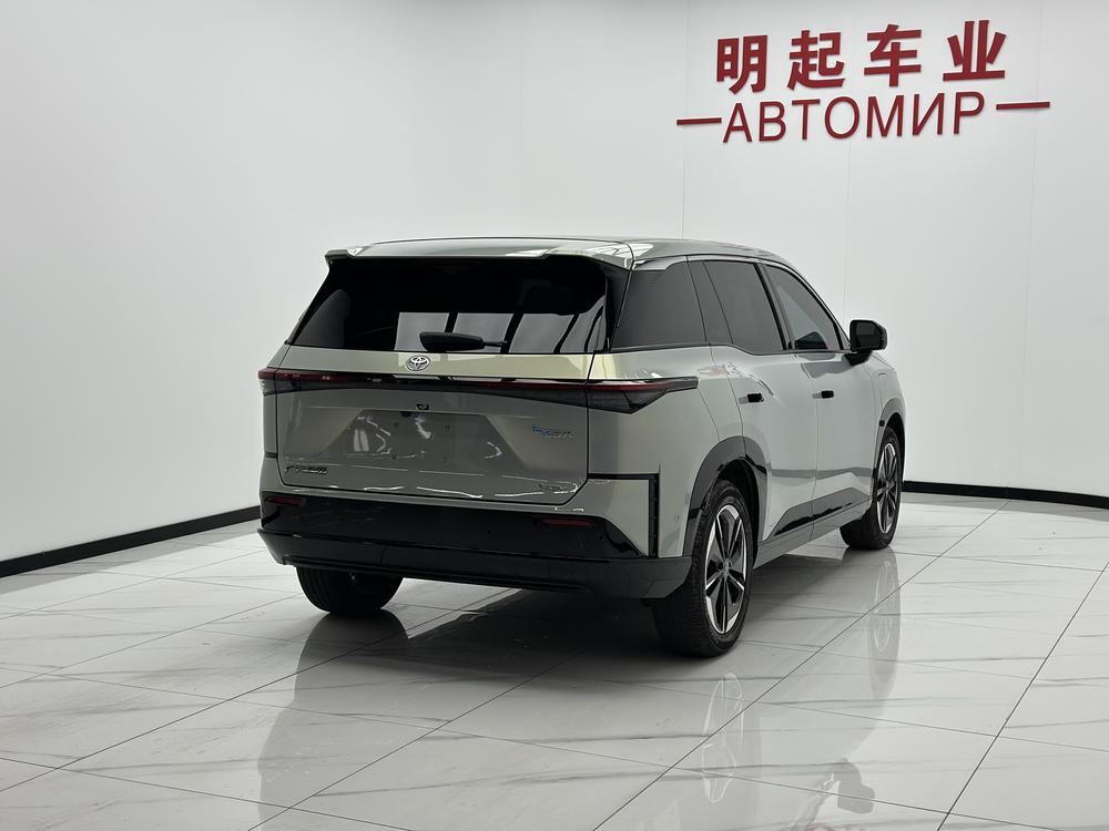 Toyota Bozhi 3X