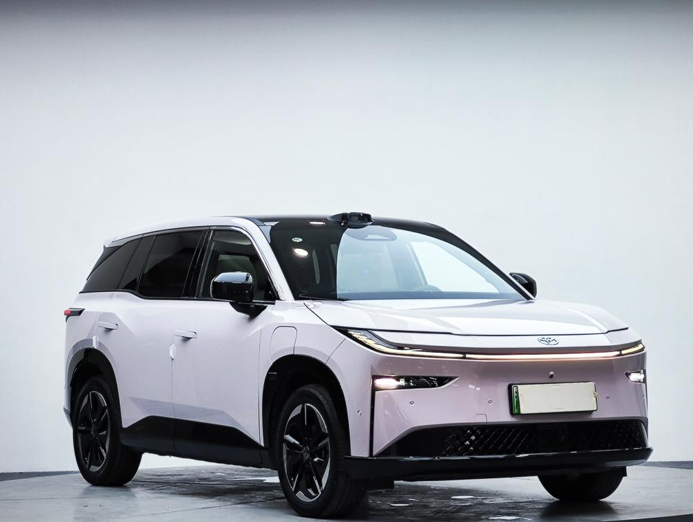 Toyota Bozhi 3X