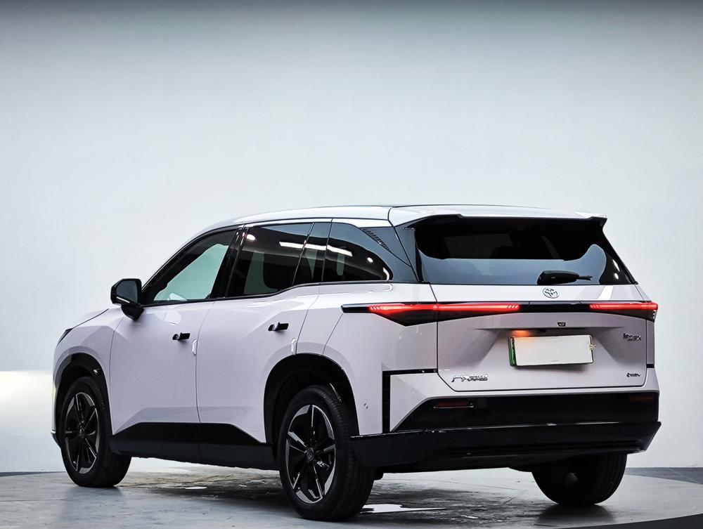 Toyota Bozhi 3X