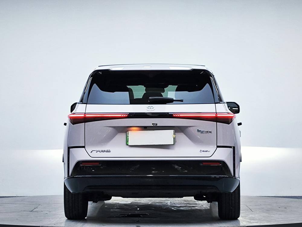 Toyota Bozhi 3X