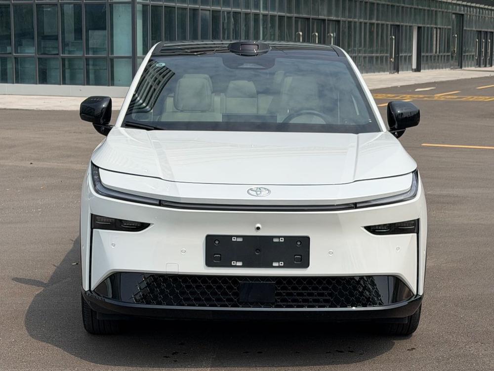 Toyota Bozhi 3X