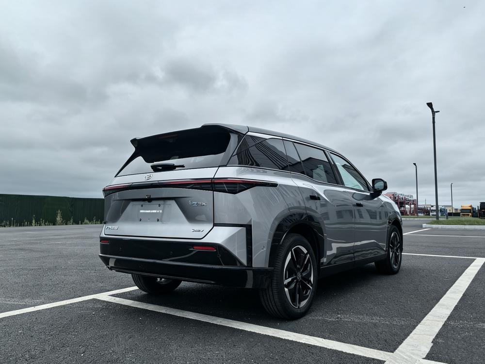 Toyota Bozhi 3X