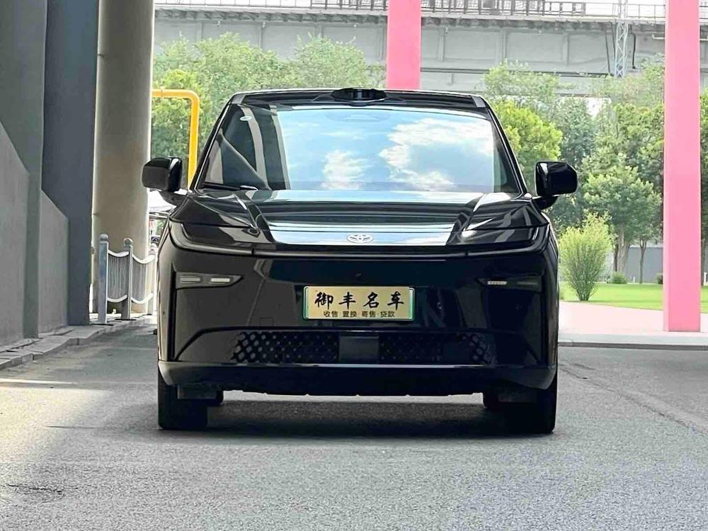 Toyota Bozhi 3X