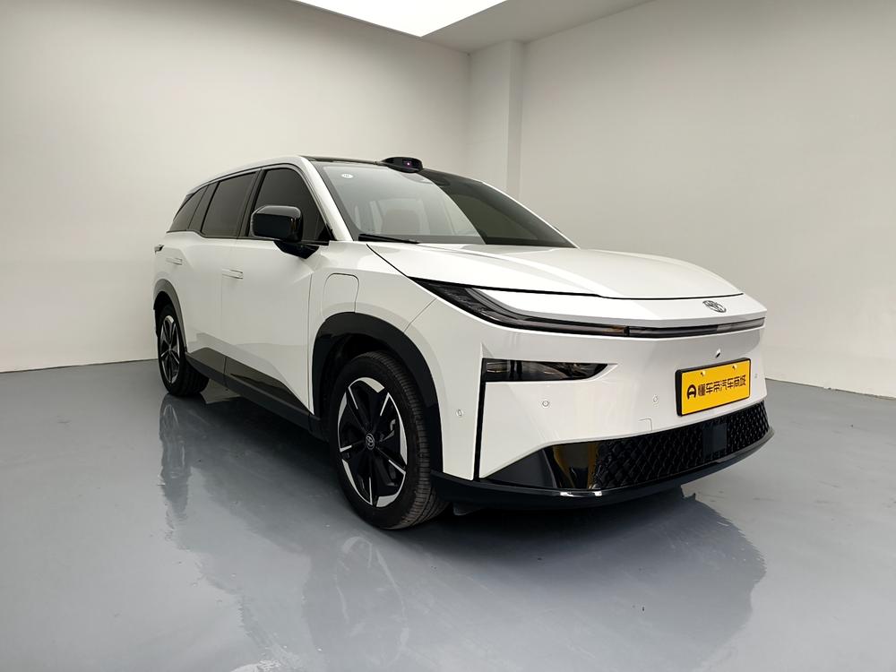 Toyota Bozhi 3X