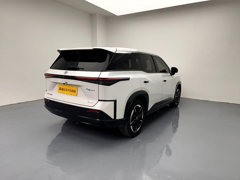 Toyota Bozhi 3X