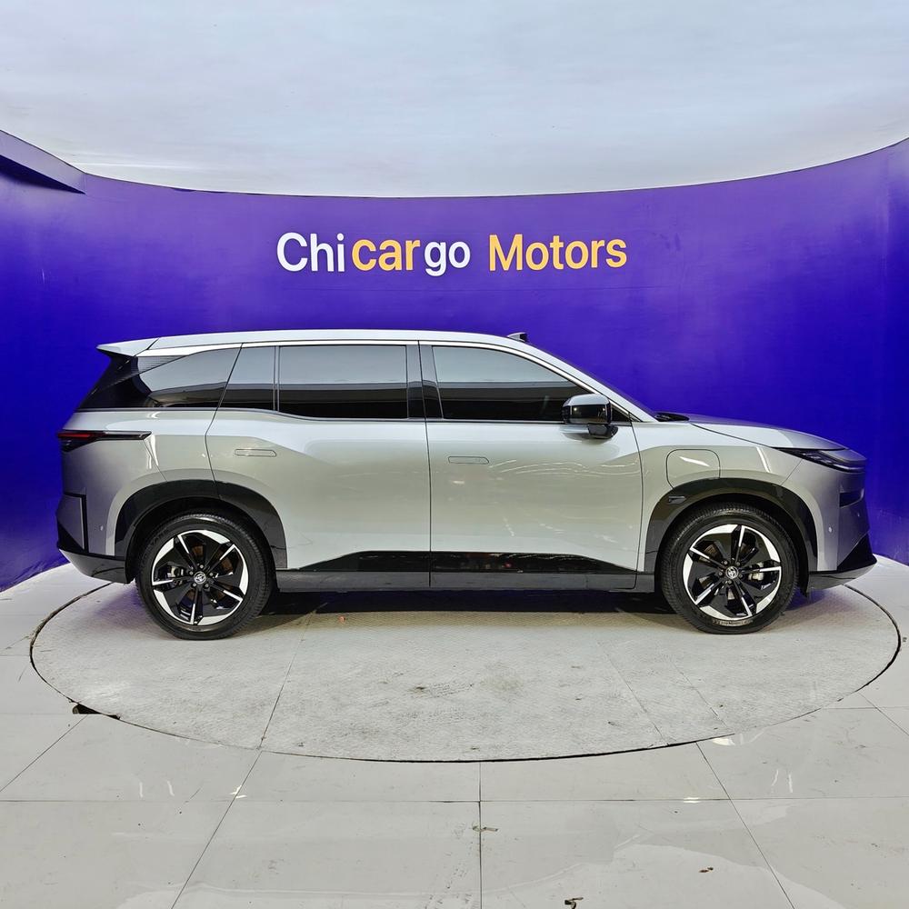 Toyota Bozhi 3X
