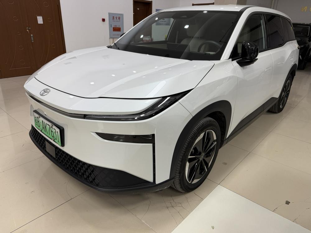 Toyota Bozhi 3X