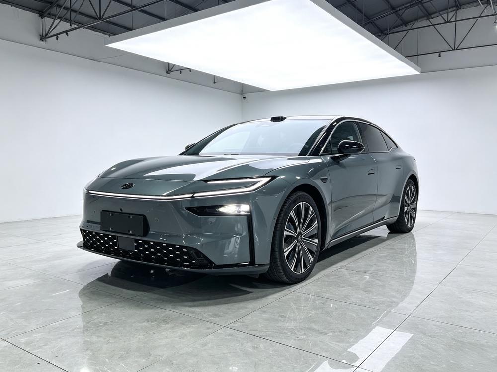 Toyota Bozhi 7