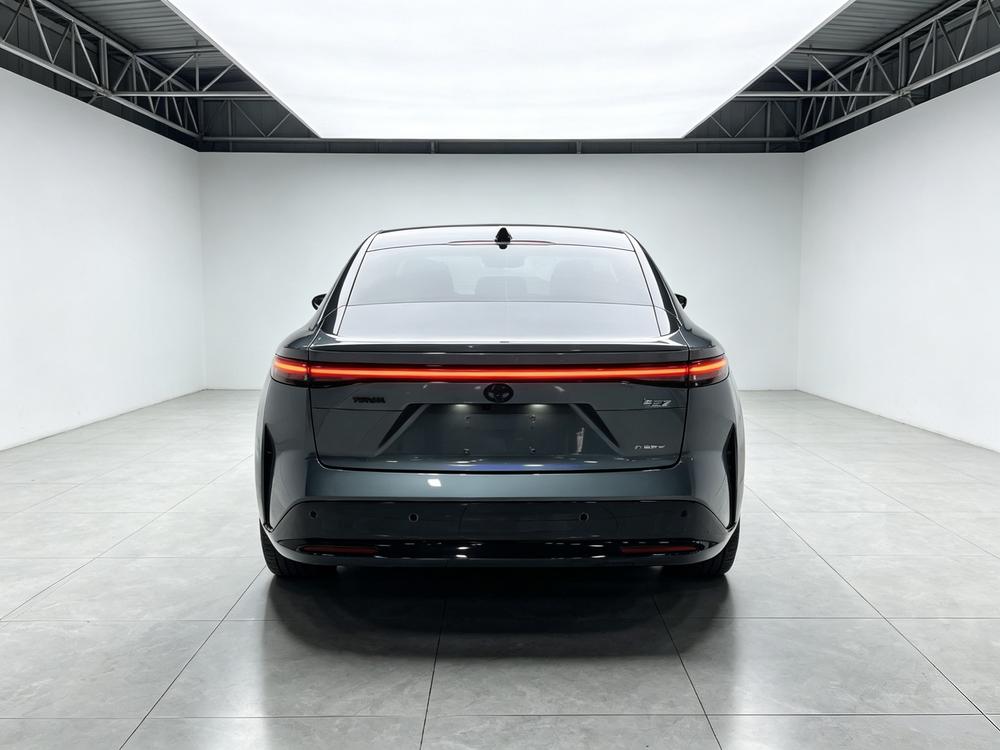 Toyota Bozhi 7