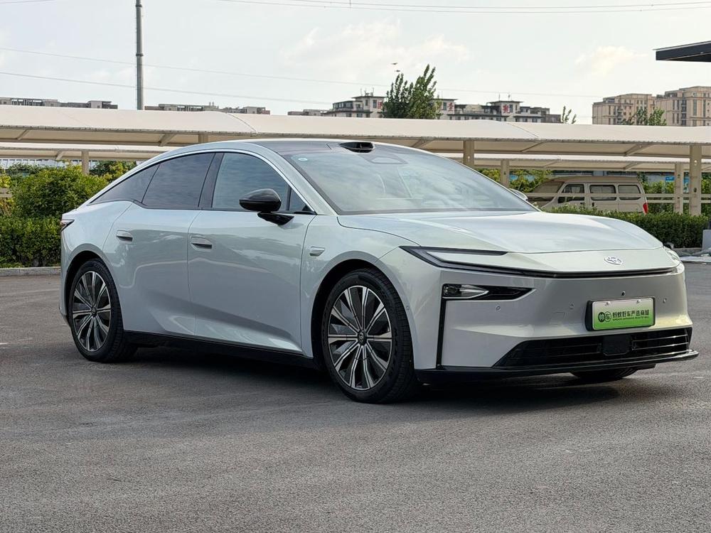 Toyota Bozhi 7