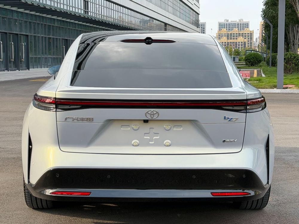 Toyota Bozhi 7