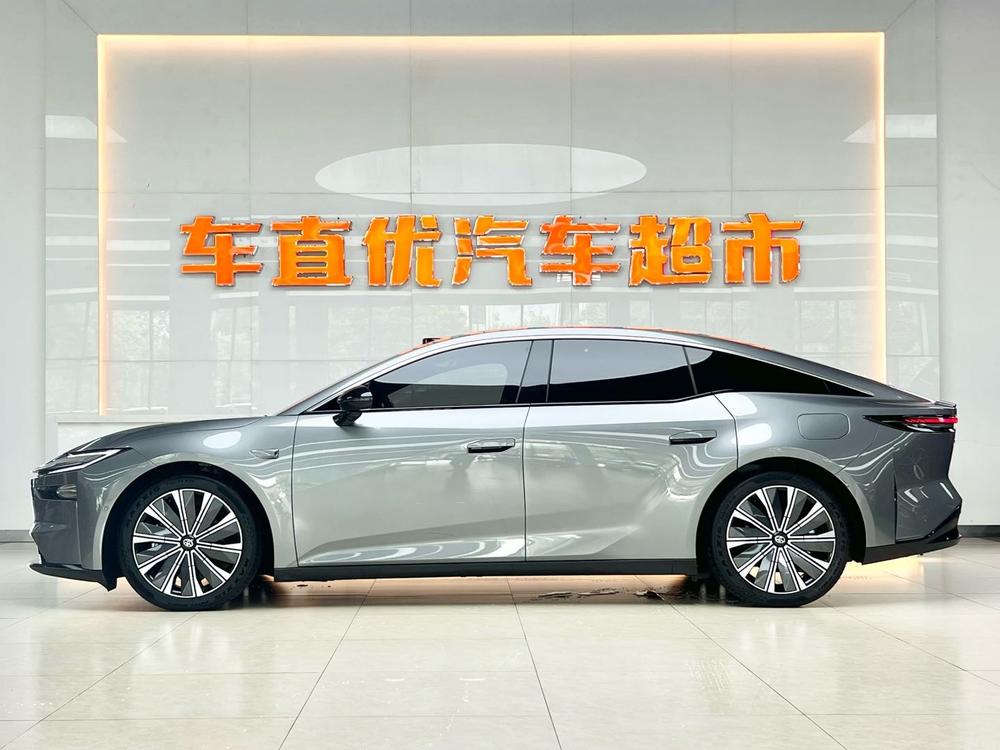 Toyota Bozhi 7