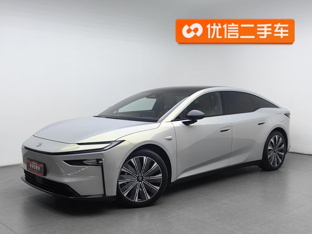 Toyota Bozhi 7