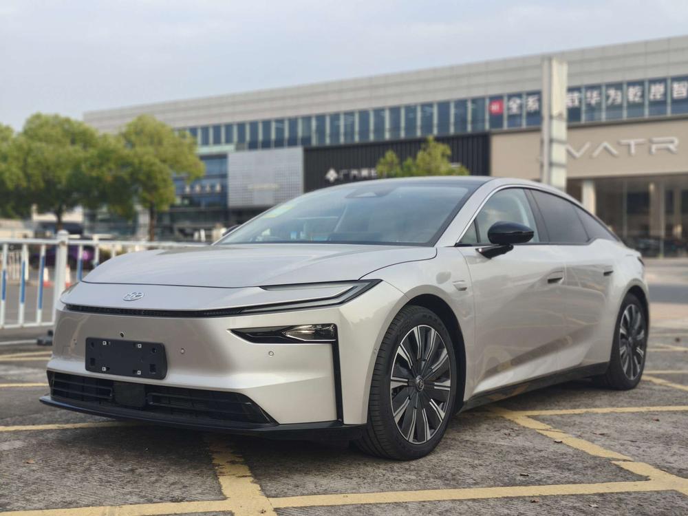 Toyota Bozhi 7