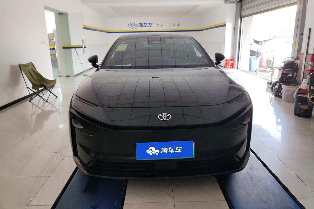 Toyota Bozhi 7