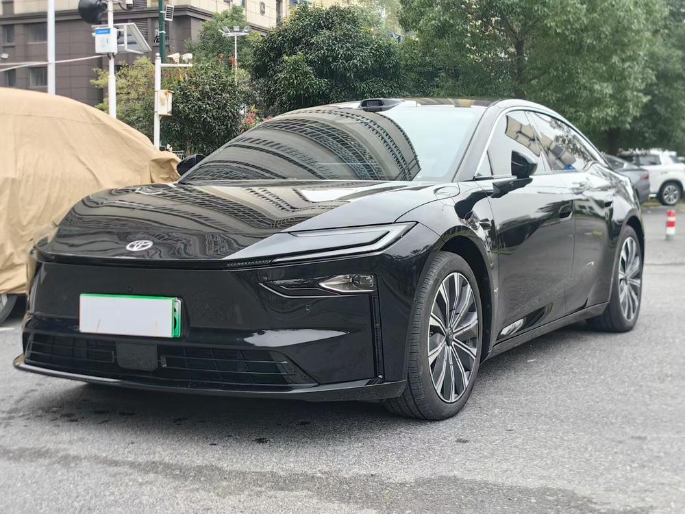 Toyota Bozhi 7