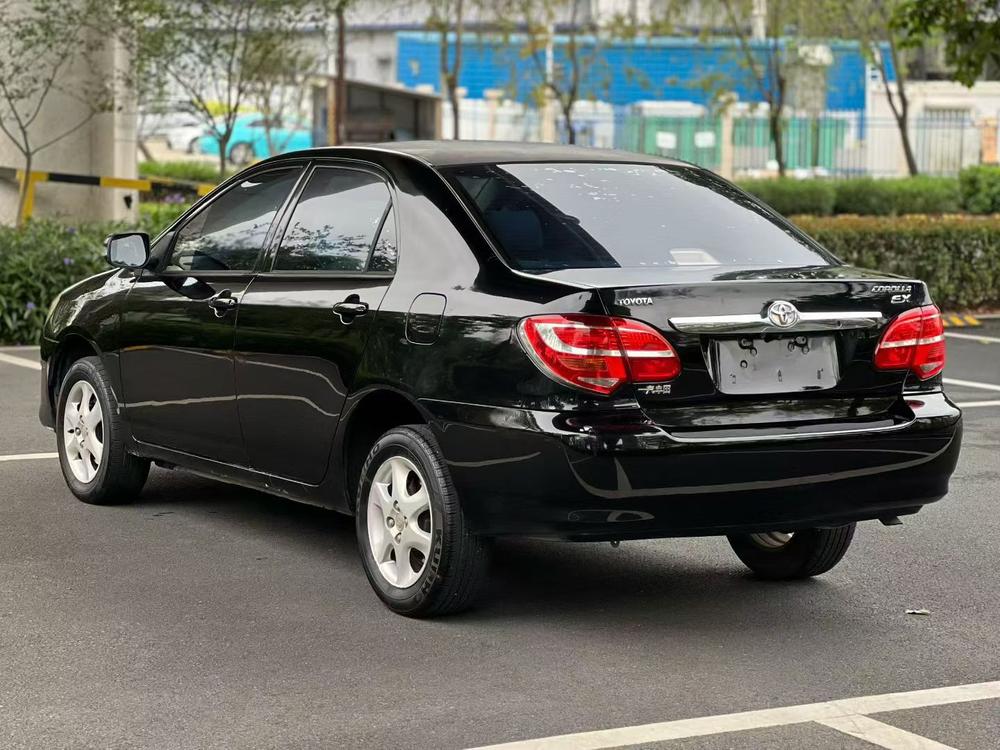 Toyota Corolla EX