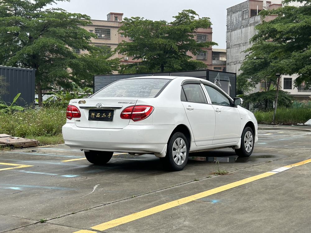 Toyota Corolla EX