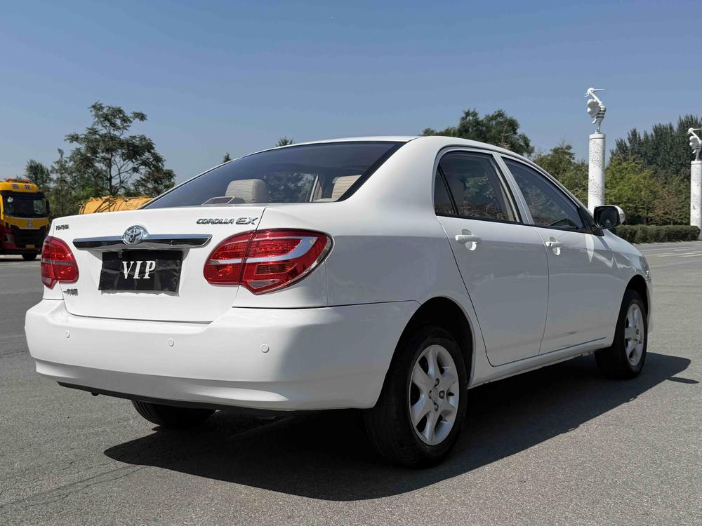 Toyota Corolla EX